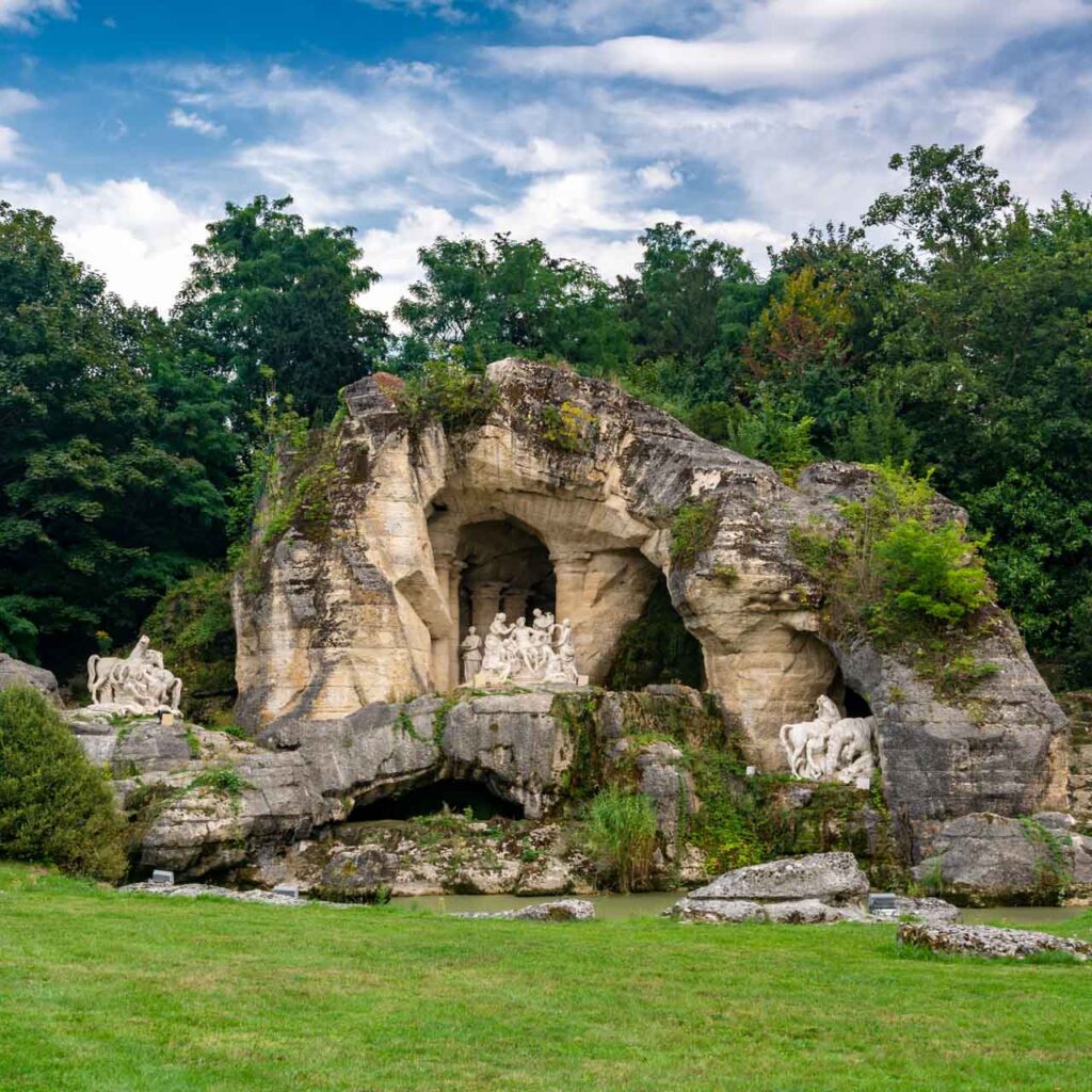 bosque dos banhos de apolo em versalhes