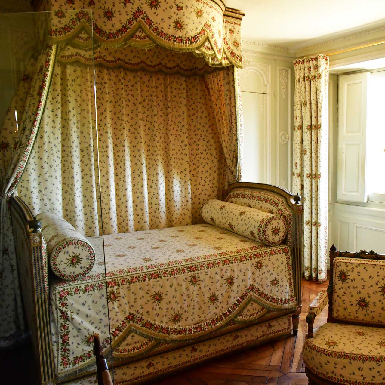quarto petit trianon de versalhes