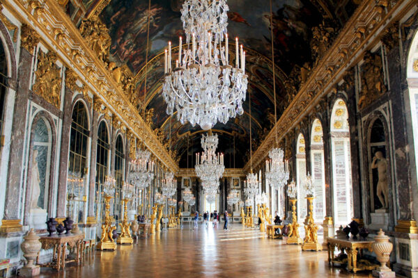 halls of mirrors versailles